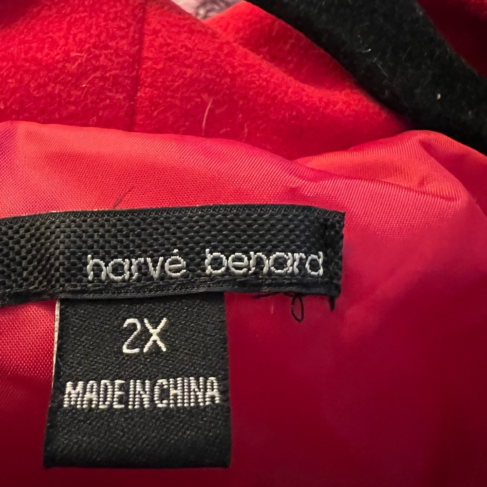 NEW with tags beautiful red winter coat. Size 2X - Picture 3 of 7
